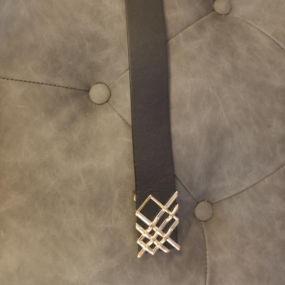 Authentic Burberry women belt - Picture 3 of 11